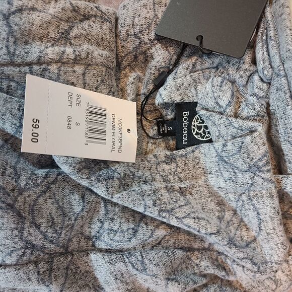 SWEATER SALE 3/$30 Bobeau Grey & Denim Floral Hacci Open Cardigan Size Small - Picture 4 of 6